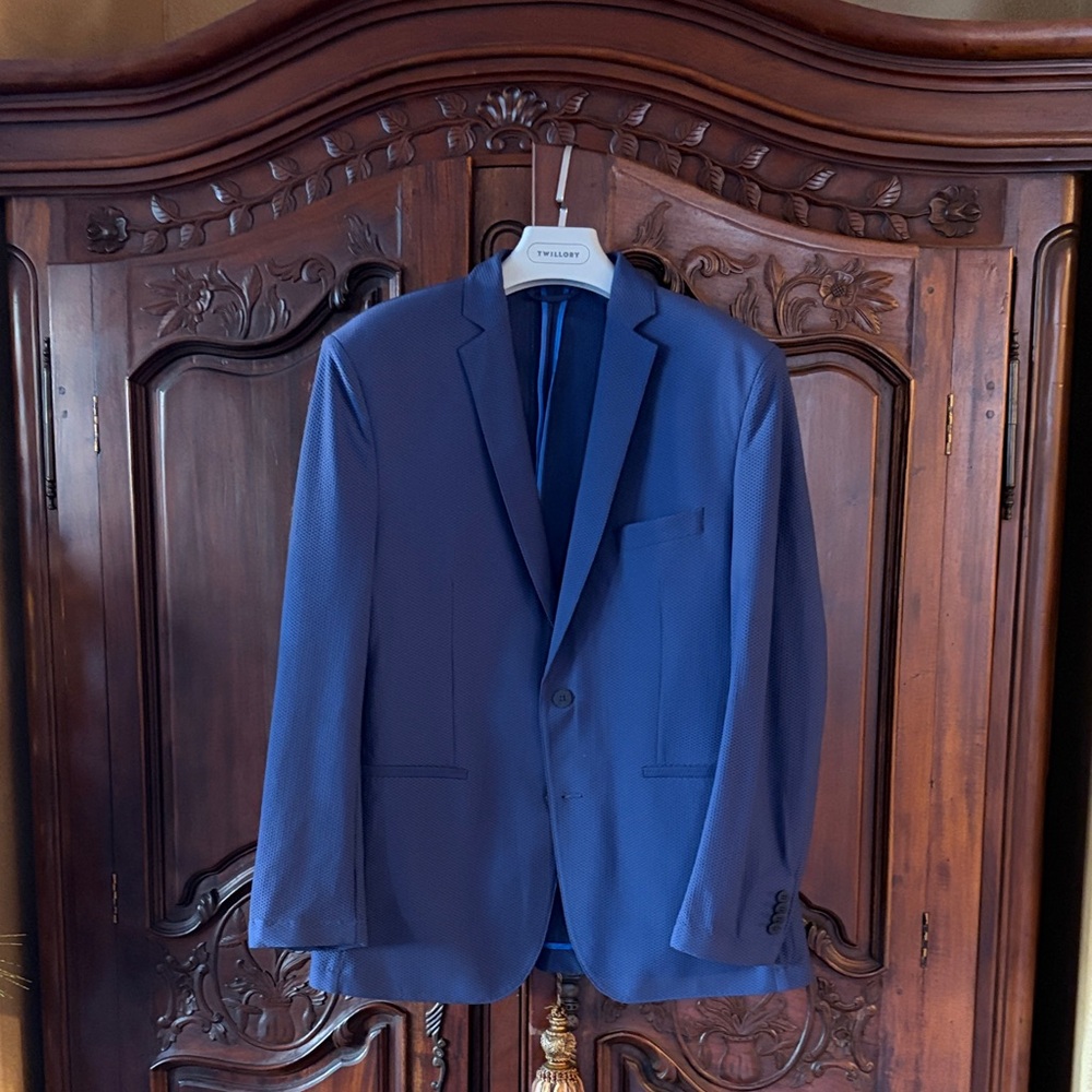 Twillory AIR Blue Suit 44R jacket & 36/30 pants - Like New!